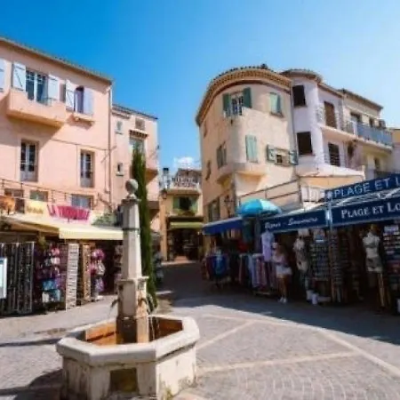 Lavandou Plage 8 * Le Lavandou