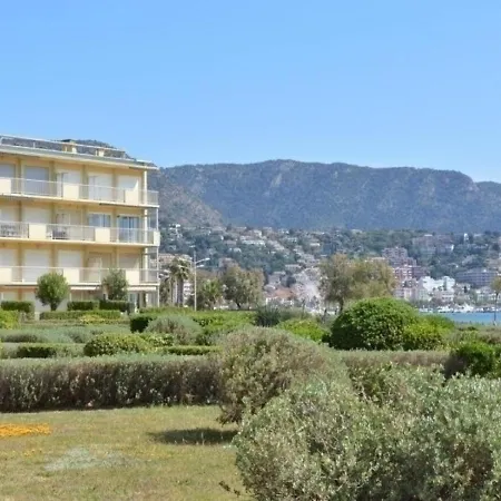 Apartment Lavandou Plage 8 *